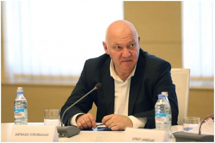 როგორ ყიდულობს თამარ ბაჩალიაშვილი აფთიაქებში წამლებს - ვიდეო