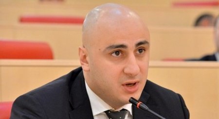 საპროცედურო საკითხთა კომიტეტმა ნიკა მელიასთვის სადეპუტატო უფლებამოსილების შეწყვეტის საკითხს მხარი დაუჭირა