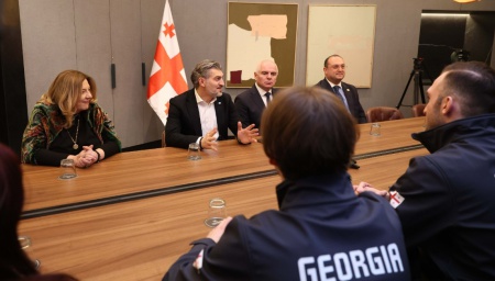 საქართველოს პრეზიდენტი ზამთრის XXV ოლიმპიურ თამაშებზე საქართველოს სახელით მოასპარეზე სპორტსმენებს შეხვდა და წარმატება უსურვა