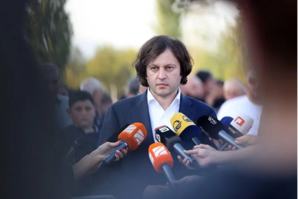 ირაკლი კობახიძე – საკონსტიტუციო სარჩელში მარტივი საკითხია დასმული, ეს პარტიები არ აღიარებენ კონსტიტუციური წყობილების ლეგიტიმურობას, ვიღაცამ უნდა გადაწყვიტოს, ვინ არის მართალი